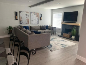 3 miles from Disneyland New remodeled house